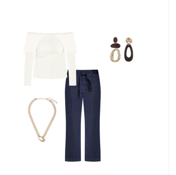 New Boutique Gold Hammered and Mahogany Wood Drop Earrings - Picture 7 of 8